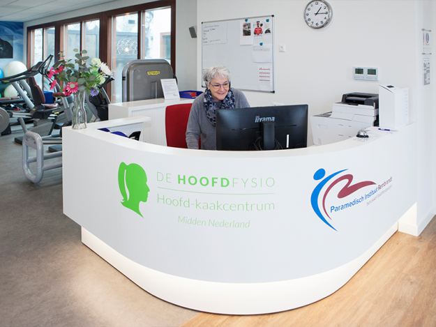 Langdurig zitten kan voor verschillende fysieke klachten zorgen